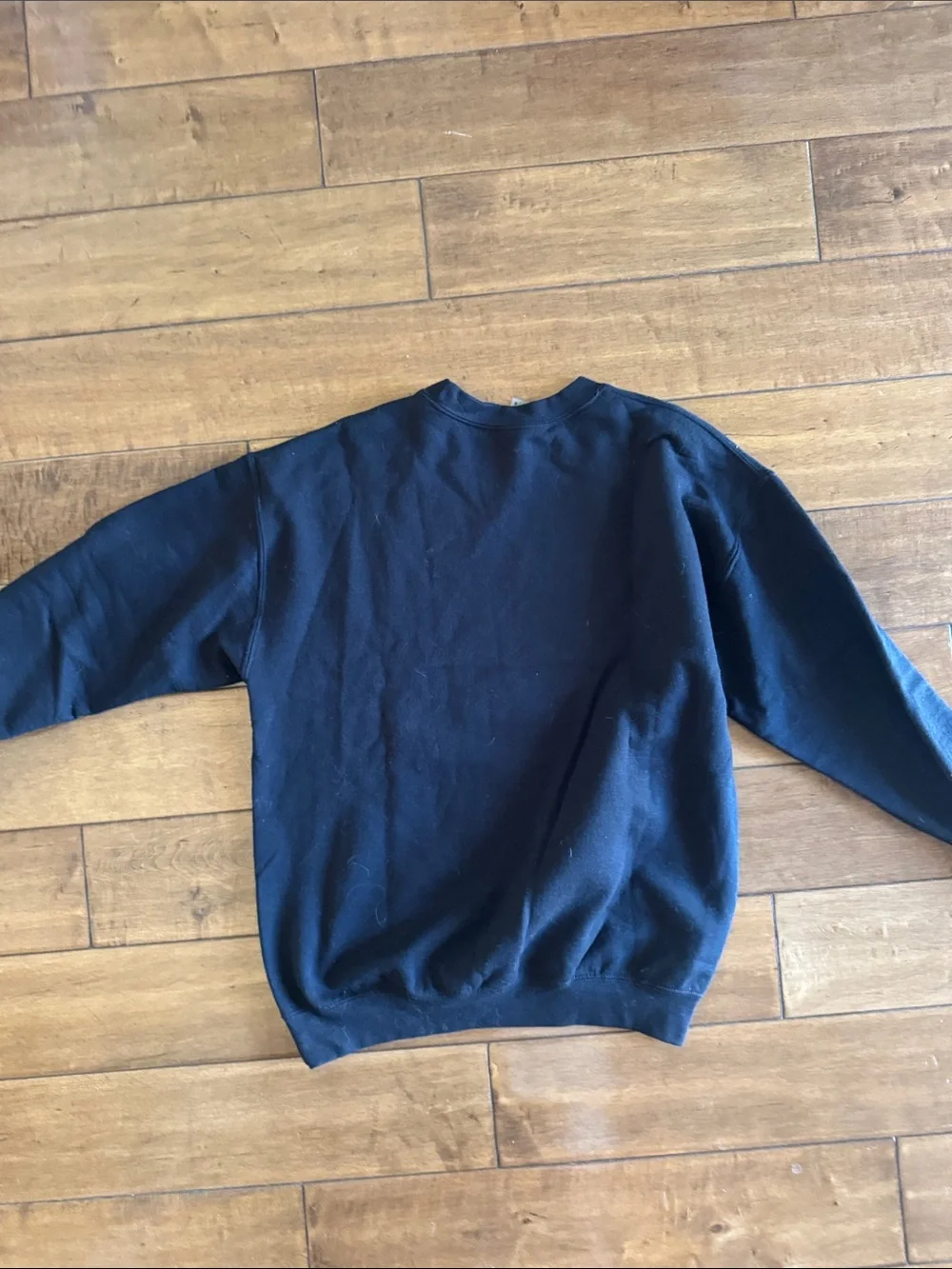 Bernie Sanders - Gildan Black Crewneck Sweatshirt with Seated Graphic Mens M